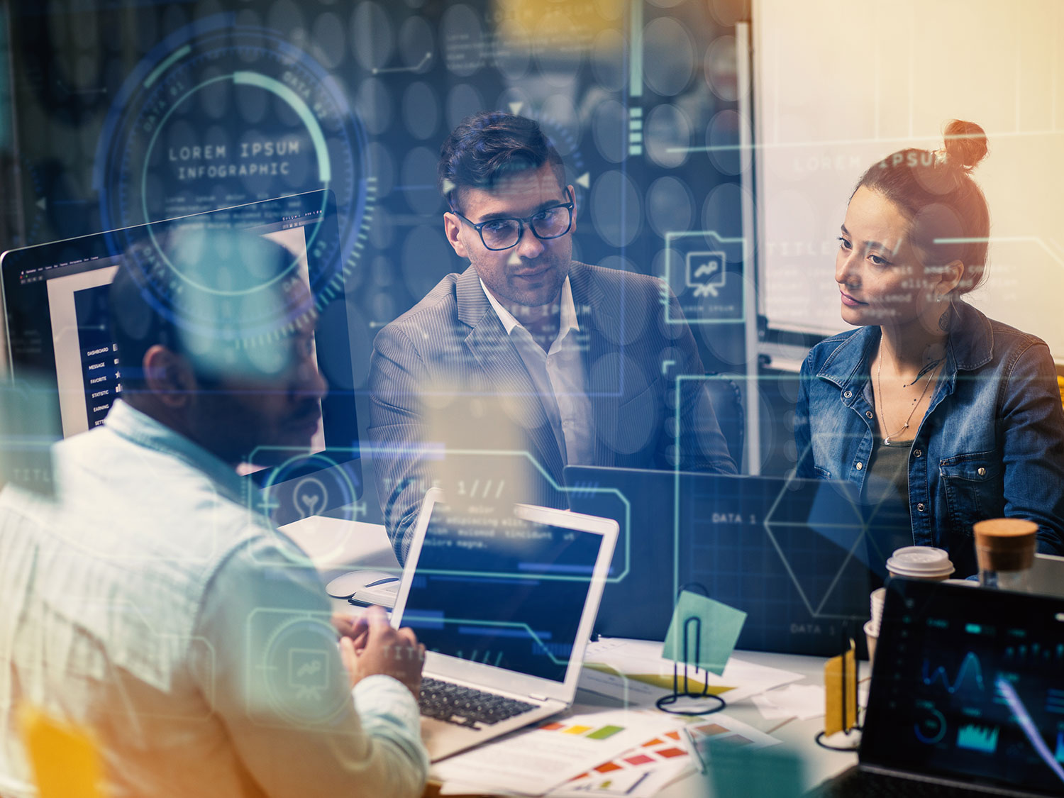 SOLUZIONI DIGITALI PER LE PICCOLE E MEDIE IMPRESE: QUALI SONO I VANTAGGI DELLA TRASFORMAZIONE DIGITALE PER LE PMI